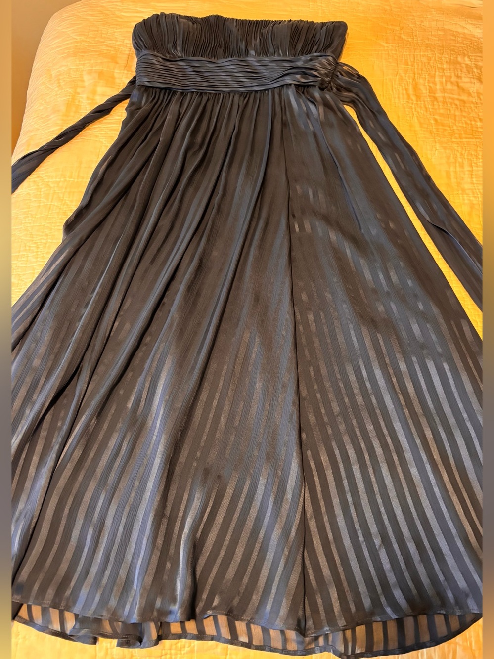 BCBGMaxAzria Navy Ruched Evening Gown Cocktail Bridesmaid Deep Blue Dress - Picture 8 of 8
